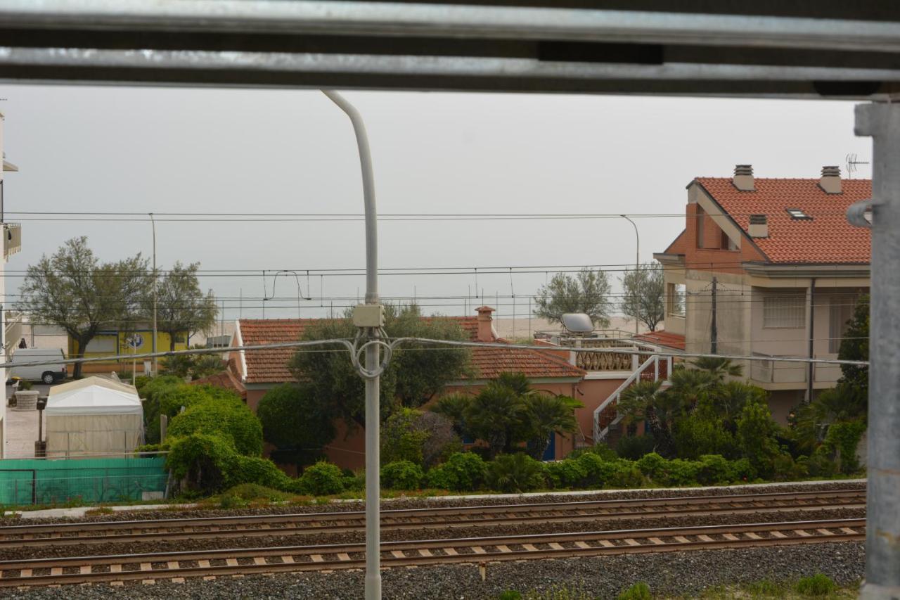 Appartamento Al 30 Marzocca di Senigallia Exterior foto